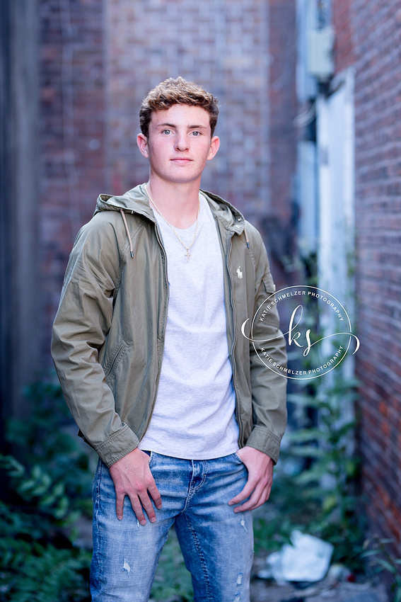 Iowa Senior portraits in downtown Iowa City with IA senior photographer KS Photography