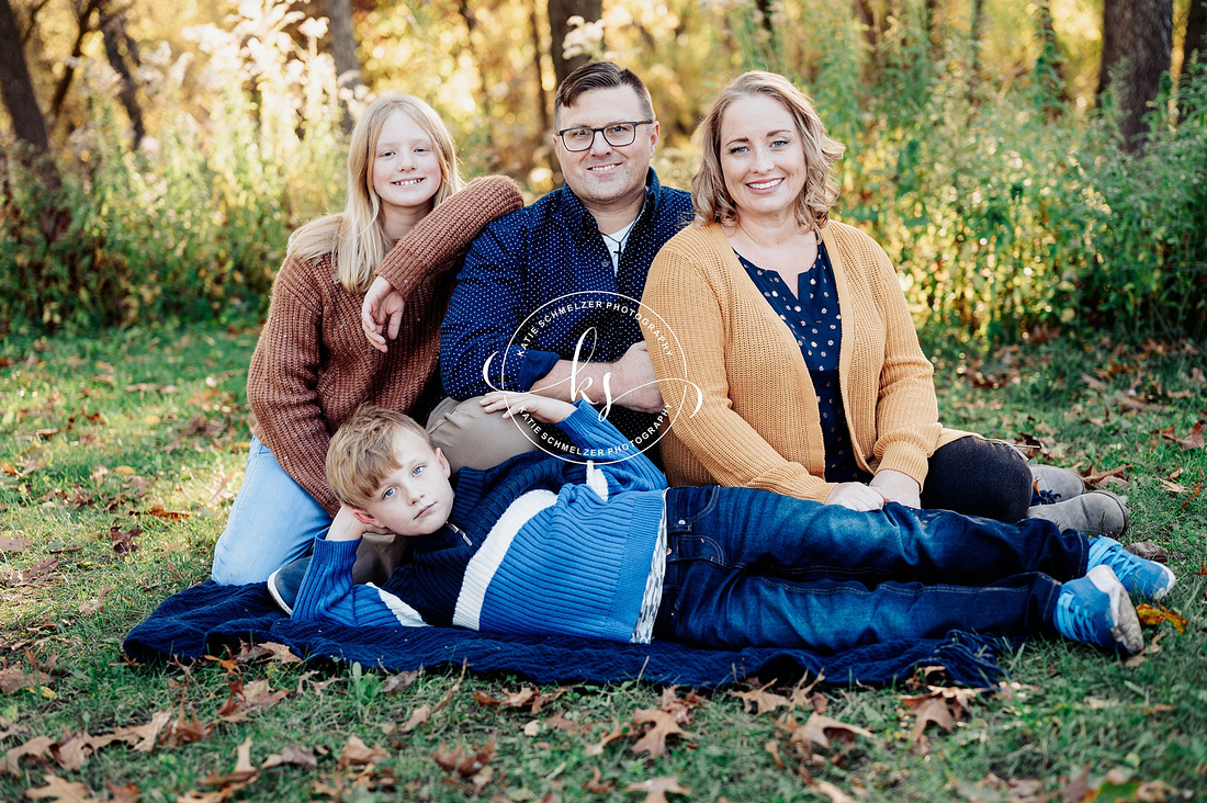 Evening Family Mini Session photographed by Iowa Family Photographer KS Photography