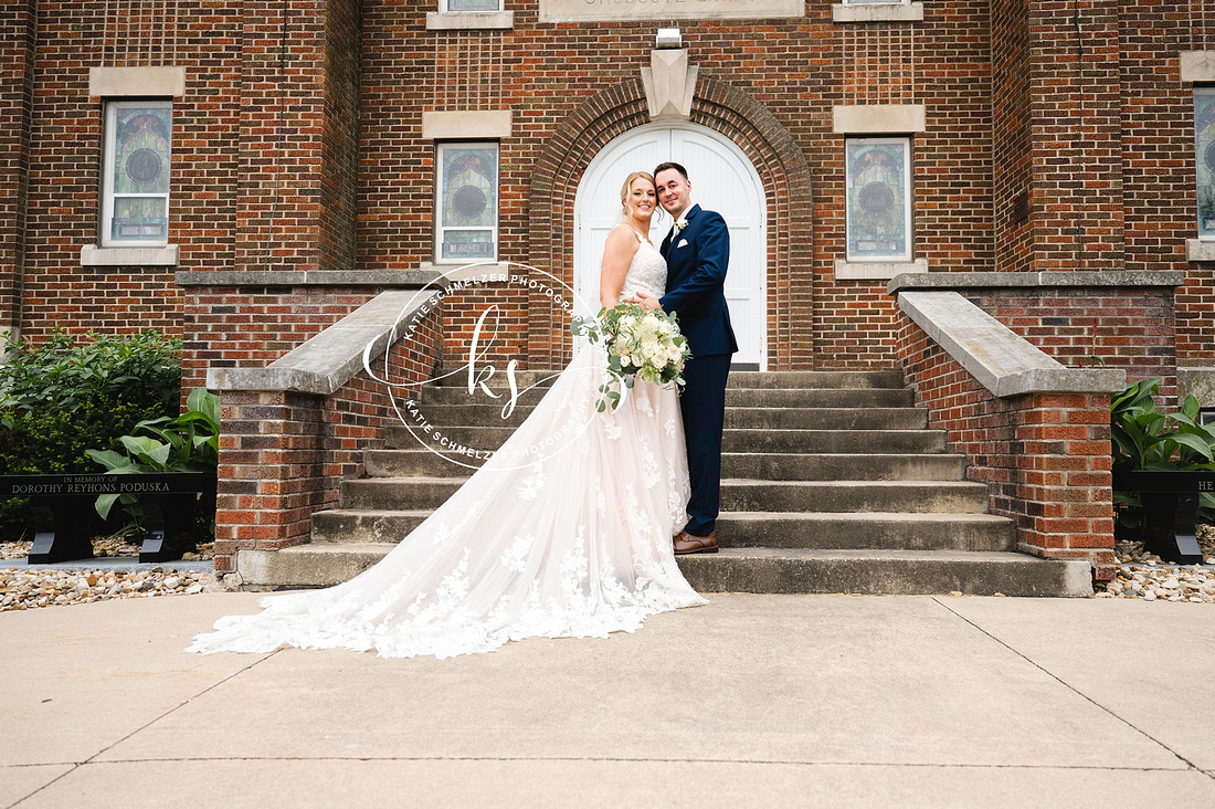 Solon Summer Wedding photographed by IA Wedding Photographer KS Photography