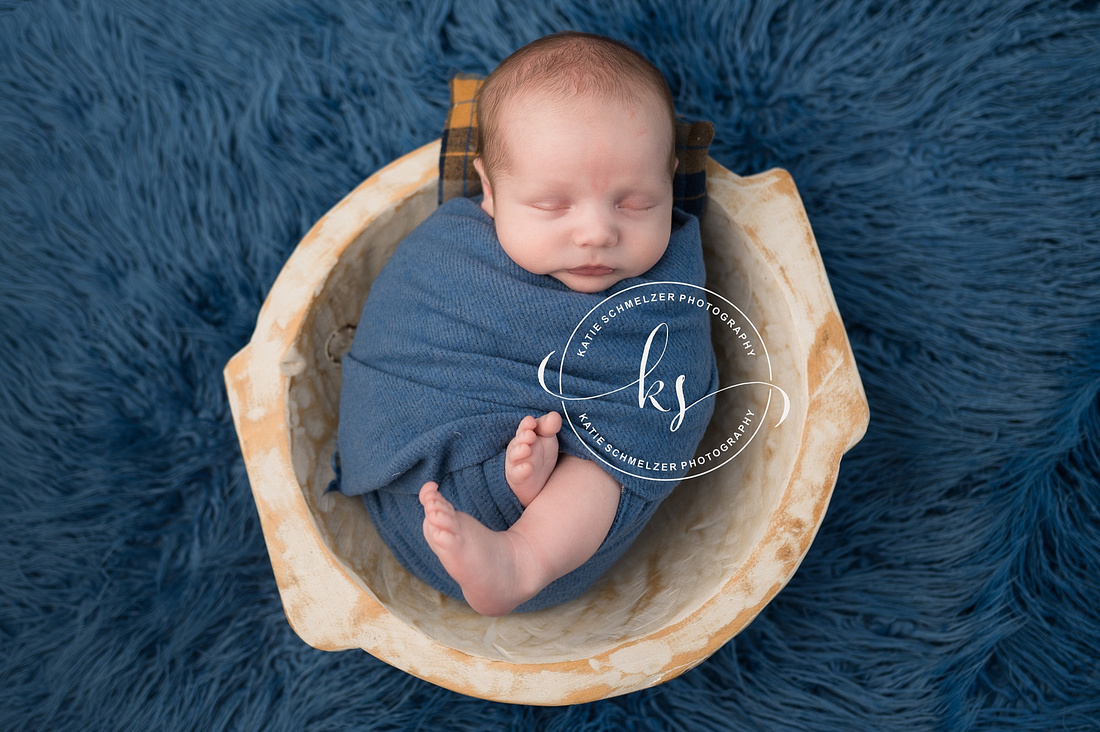 Sleepy Baby Boy Newborn Session photographed by Iowa Newborn Photographer KS Photography 