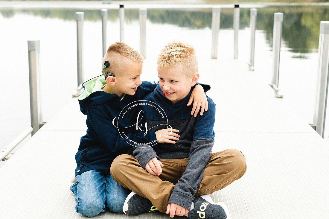 Lakeside Family Session photographed by IA Family Photographer KS Photography