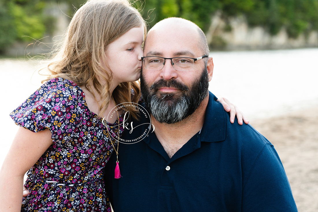 Iowa Family session photographed by IA family Photographer KS Photography 