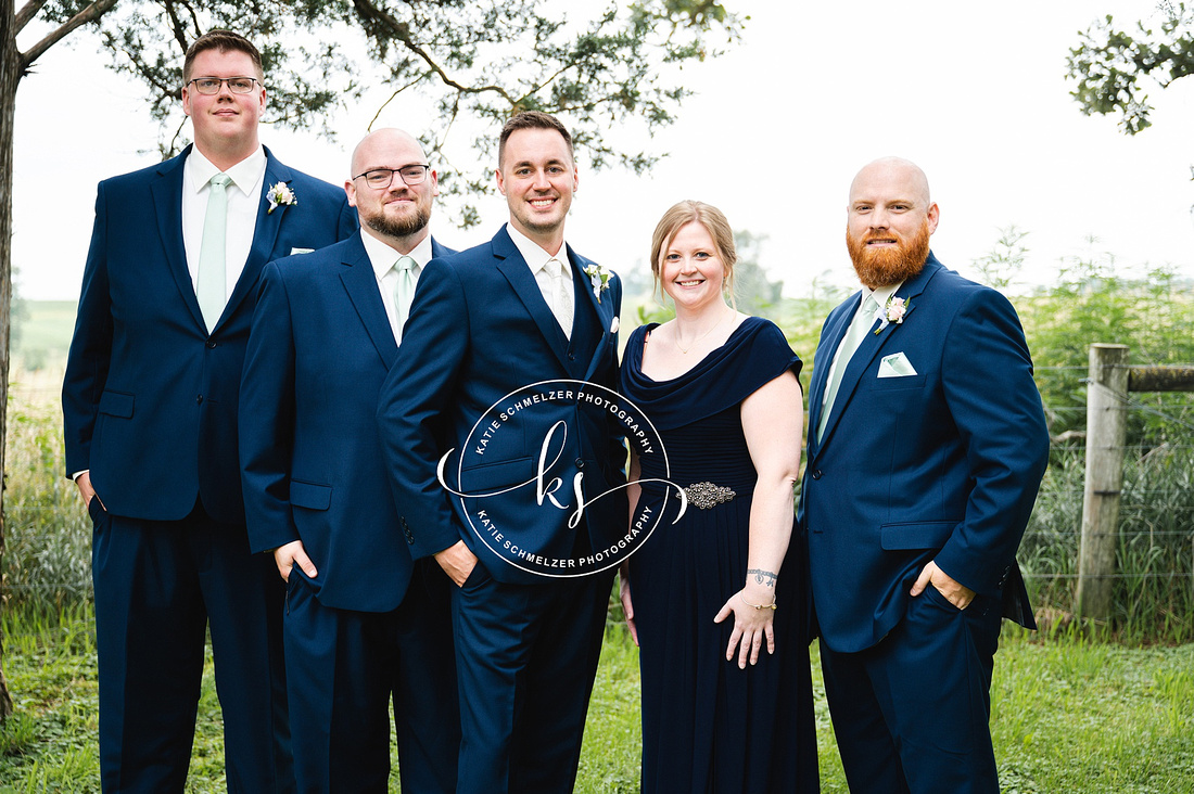 Solon Summer Wedding photographed by IA Wedding Photographer KS Photography