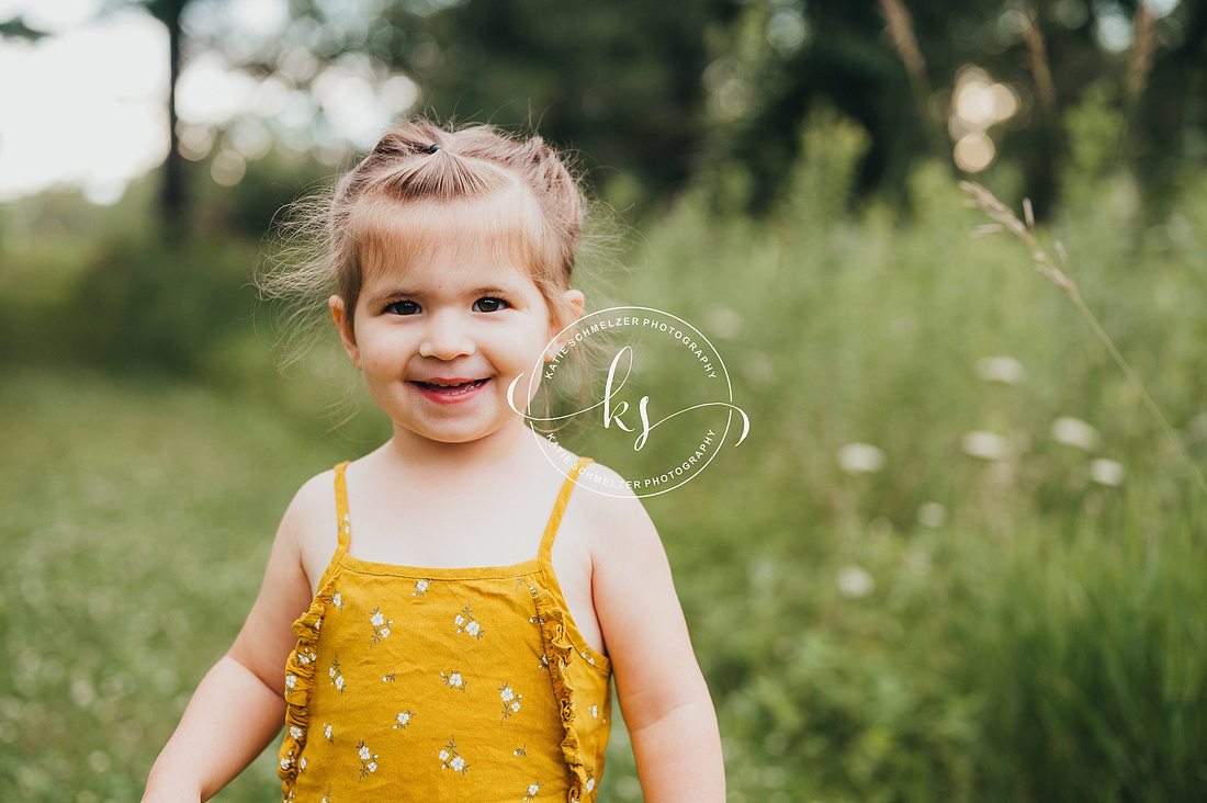 Fun Outdoor Family Session in Iowa photographed by IA Family Photographer KS Photography