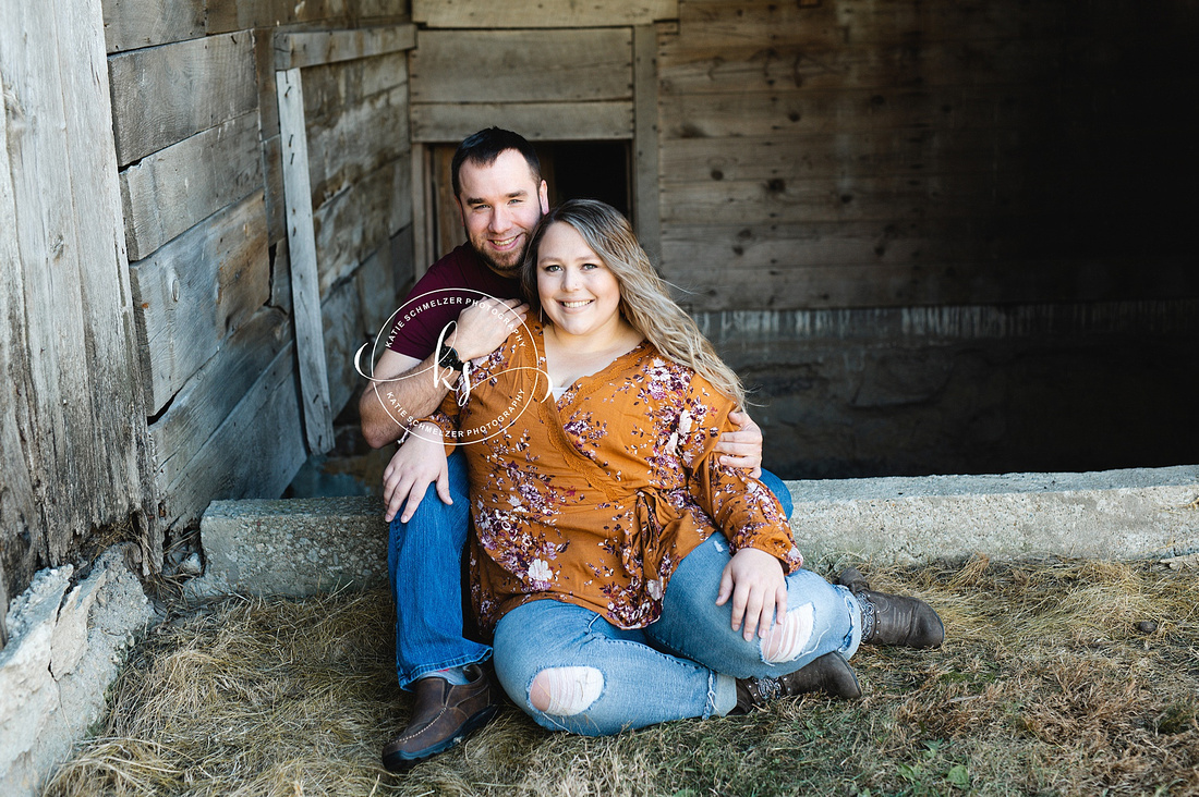 Rustic Family Session photographed by IA Family Photographer KS Photography